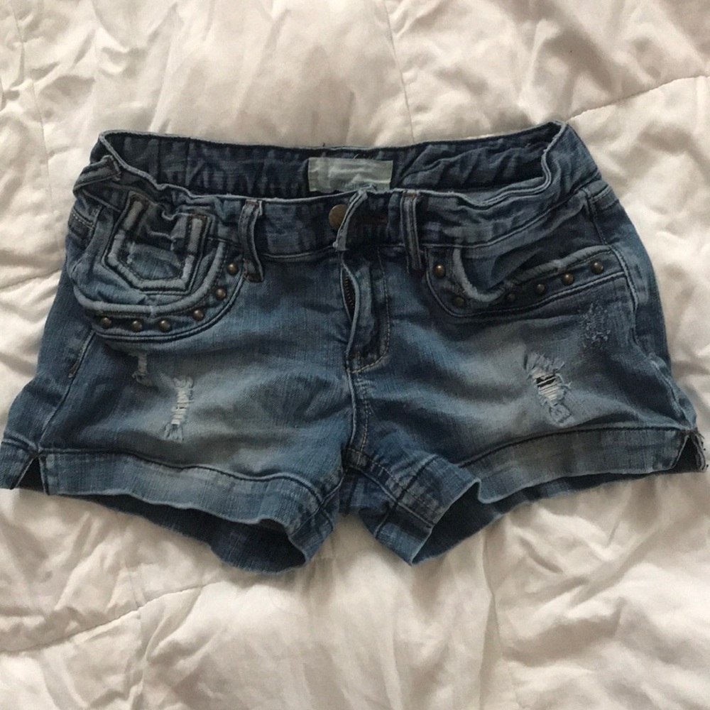 Maurice’s studded denim shorts